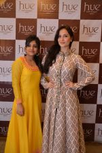 Elli Avram at the festive collection launch at the Hue store on 20th Jan 2015 (79)_54bf53b0c53d6.JPG