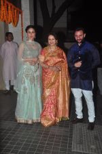 Sharmila Tagore, Kareena Kapoor, Saif Ali Khan at Soha Ali Khan and Kunal Khemu_s wedding Reception in Mumbai on 25th Jan 2015 (202)_54c61c110cfc8.JPG