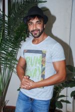 Aashish Chowdhry at Khatron Ke Khiladi press meet in Mumbai on 29th Jan 2015 (68)_54cb45d4b294f.jpg