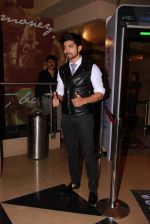 Gurmeet Choudhary at the Premiere of Khamoshiyaan in Mumbai on 29th Jan 2015 (7)_54cb3f74877ec.jpg