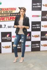 Sagarika Ghatge at Khatron Ke Khiladi press meet in Mumbai on 29th Jan 2015 (280)_54cb6bad8e853.jpg