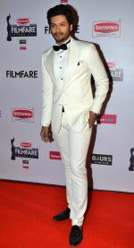 Ali Fazal graces the red carpet at the 60th Britannia Filmfare Awards_54cf5b4f61d51.JPG