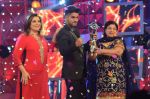 Farah Khan with Bigg Boss Season 8 winner Gautam Gulati and his mother_54cf1c87880e8.jpg