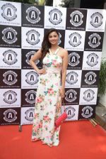 Daisy Shah at Asha Karla_s summer 2015 couture collection hosted by Arpita Khan in Juhu, Mumbai on 5th Feb 2015 (113)_54d47671537cc.JPG
