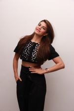 Jacqueline Fernandez promote Roy on 9th Feb 2015 (19)_54d9ac38c1fd4.jpg