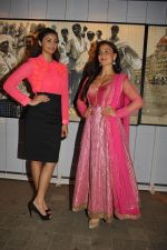 Daisy Shah,Elli Avram at 3rd Annual Charity Fundraiser Art Exhibition by Cuddles Foundation in support for children suffering from Cancer in Mumbai on 11th Feb 2015 (1)_54dc66edd9ef6.JPG