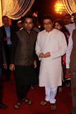 Raj Thackeray at Designer Manali Jagtap_s Wedding Reception in Mumbai on 11th Feb 2015 (77)_54dc63808833a.jpg