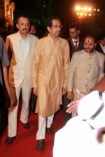 Uddhav Thackeray at Designer Manali Jagtap_s Wedding Reception in Mumbai on 11th Feb 2015 (102)_54dc63c1ee061.jpg