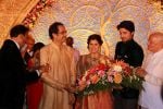 Uddhav Thackeray at Designer Manali Jagtap_s Wedding Reception in Mumbai on 11th Feb 2015 (109)_54dc63caeb8e4.jpg