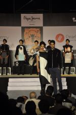 at Pepe Jeans music stage at Kalaghoda Festival on 14th Feb 2015 (56)_54e07fc0901af.JPG