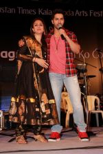 Varun Dhawan, Juhi Babbar at Pepe Jeans music festival of Kala Ghoda in Mumbai on 15th Feb 2015 (44)_54e1b21d8f976.jpg