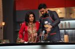 Abhishek Bachchan on the sets of Farah Ki Daawat (9)_54e30e3767e4b.jpg