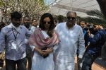 Sridevi at Ramanaidu antima yatra on 19th Feb 2015 (12)_54e6edcbec81f.jpg