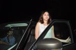 Anushka Sharma snapped in bandra on 20th Feb 2015 (4)_54e89a3974111.jpg