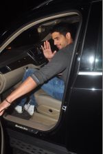 Sidharth Malhotra at pvr to watch badlpaur on 20th Feb 2015 (23)_54e892d5e44f0.jpg