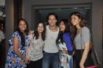 Tiger Shroff snapped with fans in Mumbai on 20th Feb 2015 (11)_54e89318e9bc8.JPG
