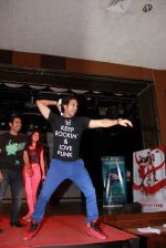 Karan Mehra promote Badmashiyan at National college in Mumbai on 21st Feb 2015 (63)_54e9e612cd000.jpg