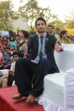 Sushant Singh Rajput at Byomkesh Bakshi Fashion Showcase in Mumbai on 25th Feb 2015 (55)_54eec810e807f.jpg