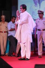 Amitabh Bachchan launches road safety awareness campaign by Thane traffic police on 28th Feb 2015 (2)_54f2f9b9c3456.JPG