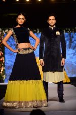 Model at Shaina NC-Manish Malhotra Pidilite Show for CPAA on 1st March 2015 (541)_54f45e7a60a92.JPG