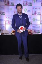 Anil Kapoor at the launch of Resovilla in association with Disha Direct and Abhinay Deo in The Club on 2nd March 2015 (50)_54f57a7ac700d.JPG