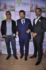 Anil Kapoor, Abhinay Deo at the launch of Resovilla in association with Disha Direct and Abhinay Deo in The Club on 2nd March 2015 (26)_54f57a45af8a7.JPG
