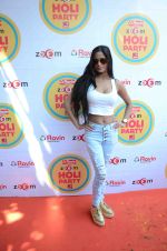 Poonam Pandey at Zoom Holi Bash in Mumbai on 6th March 2015 (195)_54fac47879d6c.JPG