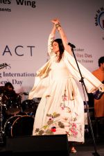 Sona Mohapatra performs for Womens Day 2015 in Mumbai on 4th March 2015 (12)_54fb016b761c8.jpg