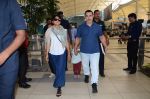 Aamir Kapoor snapped with Kiran Rao and Azad at airport in Mumbai on 8th March 2015 (8)_54fd8d0b74413.JPG