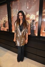 Madhoo Shah  at Nirav Modi bouutie launch at Kala Ghoda on 14th March 2015_550556b133632.jpg