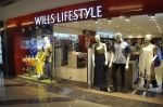 at Wills Lifestyle unviels Spring Summer 2015 collection in Mumbai on 14th March 2015 (5)_5505588b52b54.JPG