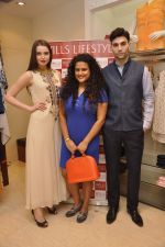 at Wills Lifestyle unviels Spring Summer 2015 collection in Mumbai on 14th March 2015 (53)_550558dd1ba9c.JPG