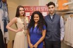 at Wills Lifestyle unviels Spring Summer 2015 collection in Mumbai on 14th March 2015 (54)_550558de45f4d.JPG