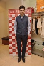 at Wills Lifestyle unviels Spring Summer 2015 collection in Mumbai on 14th March 2015 (56)_550558e0961cd.JPG