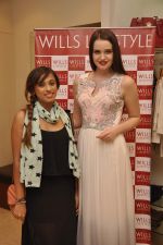 at Wills Lifestyle unviels Spring Summer 2015 collection in Mumbai on 14th March 2015 (59)_550558e520710.JPG