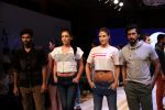 at Arvind Jeans fashion show in Mumbai on 16th March 2015 (78)_5507f0768841c.jpg