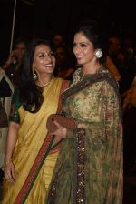 Sridevi at Sabyasachi show in Byculla on 17th March 2015 (255)_550950188a8bb.JPG