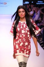 Model walks the ramp for HUEMN Show at Lakme Fashion Week 2015 Day 1 on 18th March 2015 (84)_550aa2e6595f0.JPG