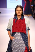 Model walks the ramp for KaSha Show at Lakme Fashion Week 2015 Day 1 on 18th March 2015 (17)_550aa2a33bae4.JPG