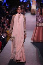 Model walks the ramp for Manish Malhotra Show at Lakme Fashion Week 2015 Day 1 on 18th March 2015 (100)_550aa9b232d8e.JPG