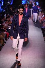 Model walks the ramp for Manish Malhotra Show at Lakme Fashion Week 2015 Day 1 on 18th March 2015 (111)_550aa9bed68a7.JPG