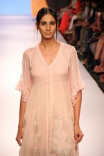 Model walks the ramp for Verb by Pallavi Singhee at Lakme Fashion Week 2015 Day 1 on 18th March 2015 (31)_550aad0203f97.JPG