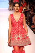 Model walks the ramp for Yogesh Chaudhry Show at Lakme Fashion Week 2015 Day 1 on 18th March 2015 (39)_550aacef3c6f5.JPG