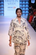 Model walks the ramp for Yogesh Chaudhry Show at Lakme Fashion Week 2015 Day 1 on 18th March 2015 (5)_550aac8bb9cf6.JPG