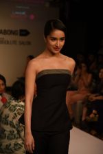 Shraddha Kapoor walks the ramp for the DRVV- Lakme Fashion Week 2015 Day 1 on 18th March 2015 (129)_550a9f81c57a3.JPG