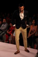 Irfan Pathan walks the ramp for Killer and Easies Show at Lakme Fashion Week 2015 Day 2 on 19th March 2015 (278)_550c05b621bc3.JPG