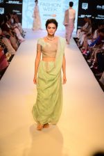 Model walks the ramp for Anavila Show at Lakme Fashion Week 2015 Day 2 on 19th March 2015 (6)_550c00fee0bc3.JPG