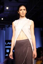 Model walks the ramp for Antar Agni Show at Lakme Fashion Week 2015 Day 2 on 19th March 2015 (42)_550c0139ed3a5.JPG