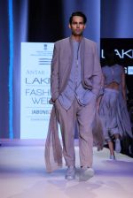 Model walks the ramp for Antar Agni Show at Lakme Fashion Week 2015 Day 2 on 19th March 2015 (64)_550c014e4d9aa.JPG