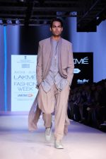 Model walks the ramp for Antar Agni Show at Lakme Fashion Week 2015 Day 2 on 19th March 2015 (66)_550c01505fe59.JPG